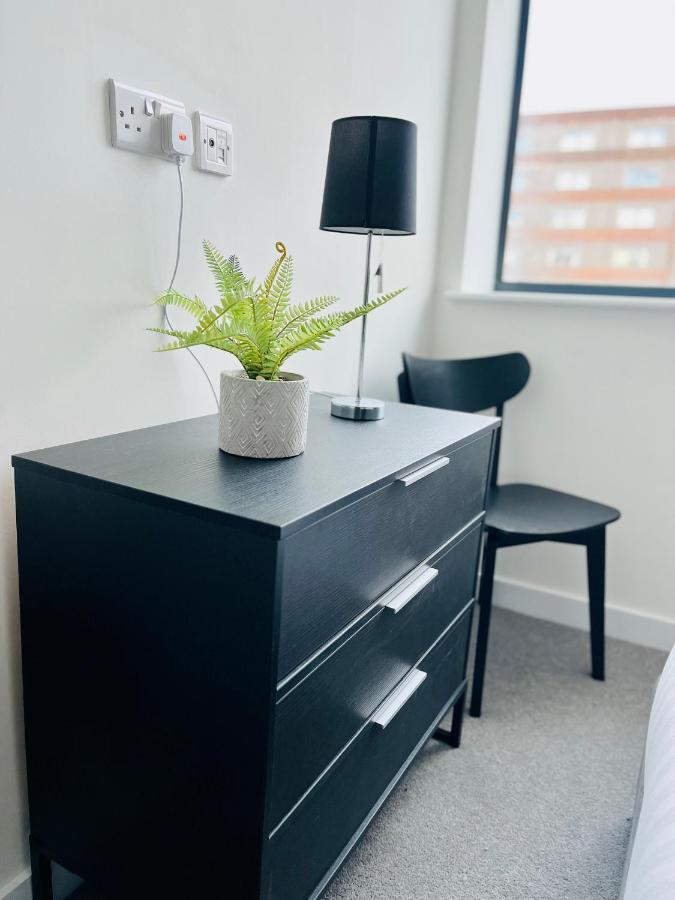 Fabulous One Bedroom Apartment Near Old Trafford Stadium Манчестер Екстер'єр фото