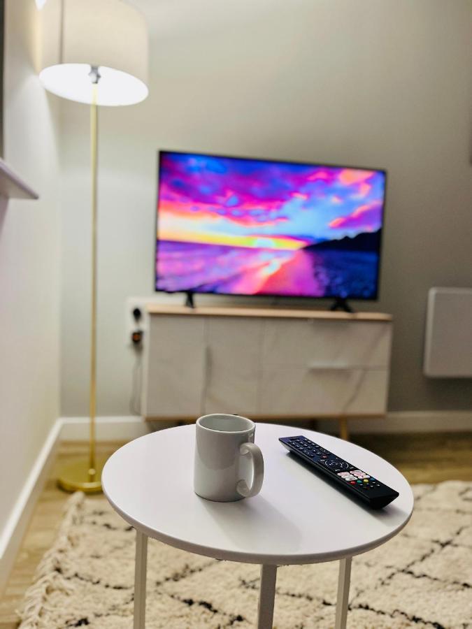Fabulous One Bedroom Apartment Near Old Trafford Stadium Манчестер Екстер'єр фото
